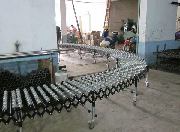 伸縮輸送機(jī)